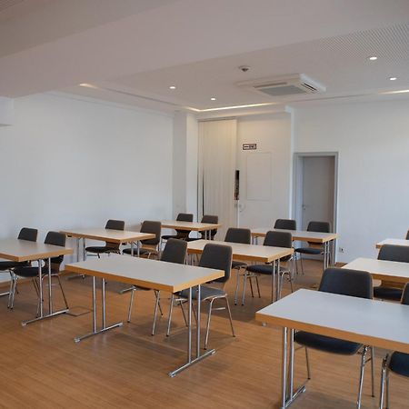 Pepb Schulungshotel 사르쉬테드 외부 사진