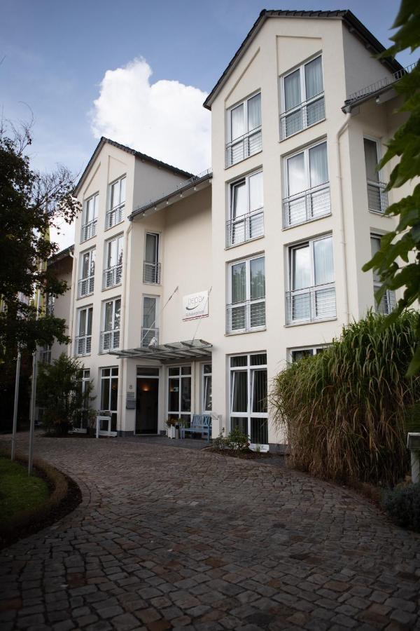 Pepb Schulungshotel 사르쉬테드 외부 사진