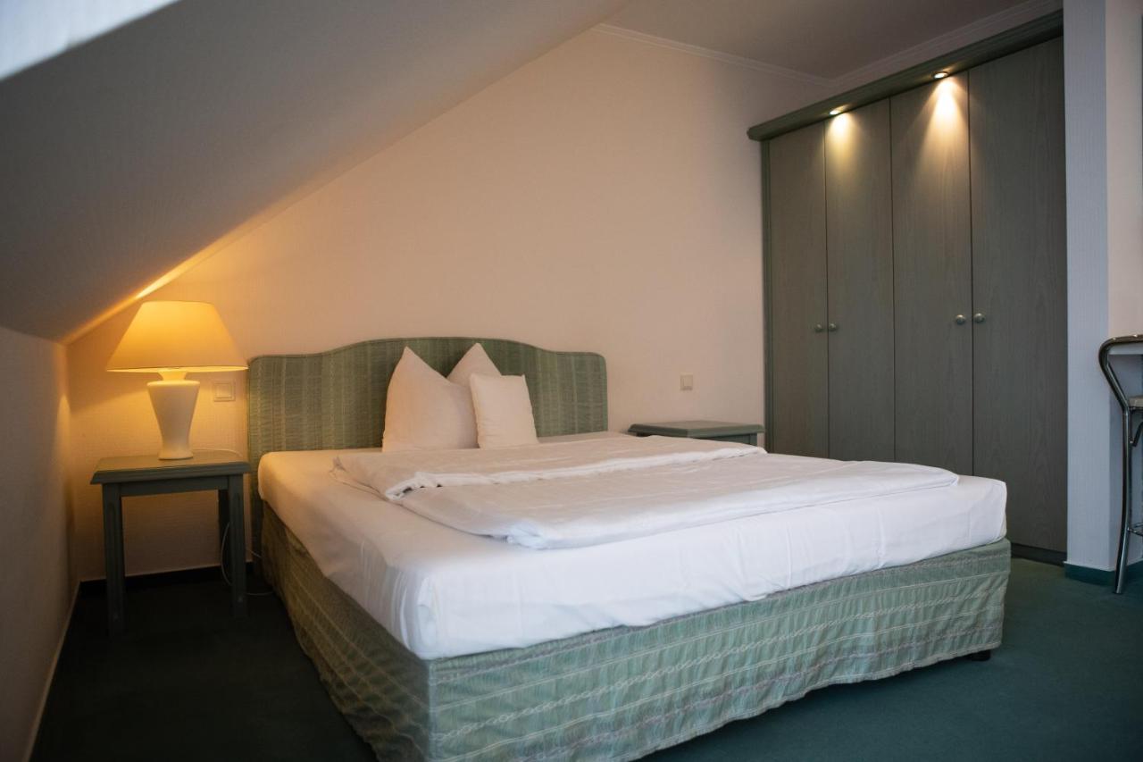 Pepb Schulungshotel 사르쉬테드 외부 사진