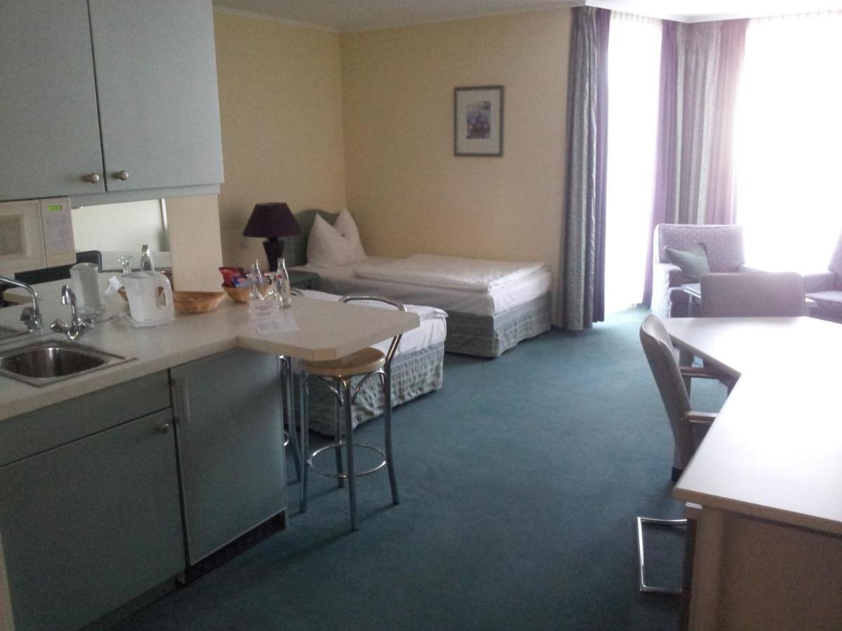 Pepb Schulungshotel 사르쉬테드 외부 사진