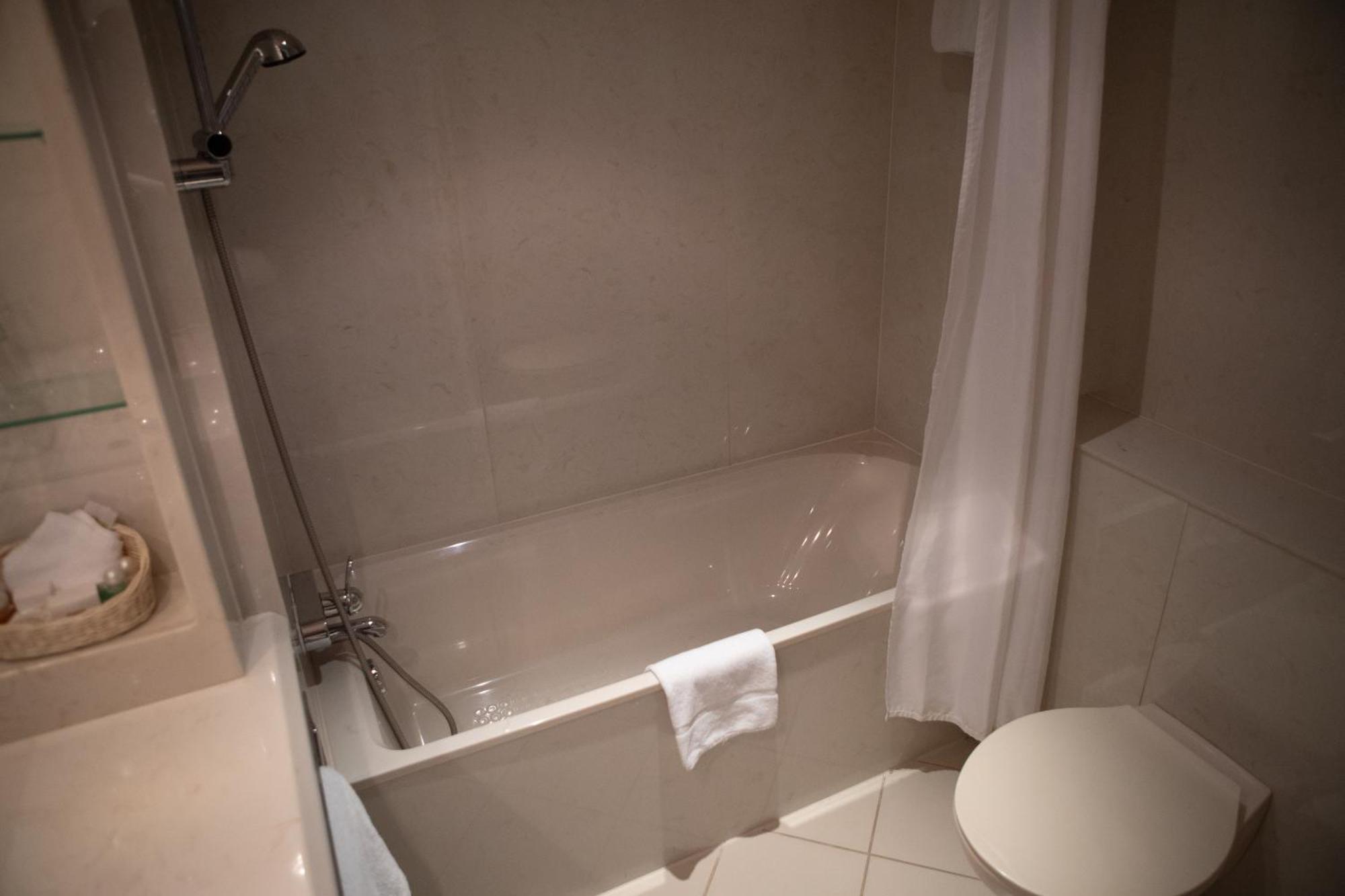 Pepb Schulungshotel 사르쉬테드 외부 사진